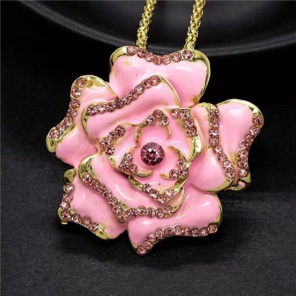 Pretty Rose Embellished crystal design pendant charm goldtoned necklace - Picture 4 of 4